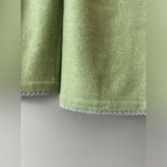Chanel Limited Edition Sweater Green Cardigan CC Turnlock Buttons & Gray Scallop - Picture 7 of 7
